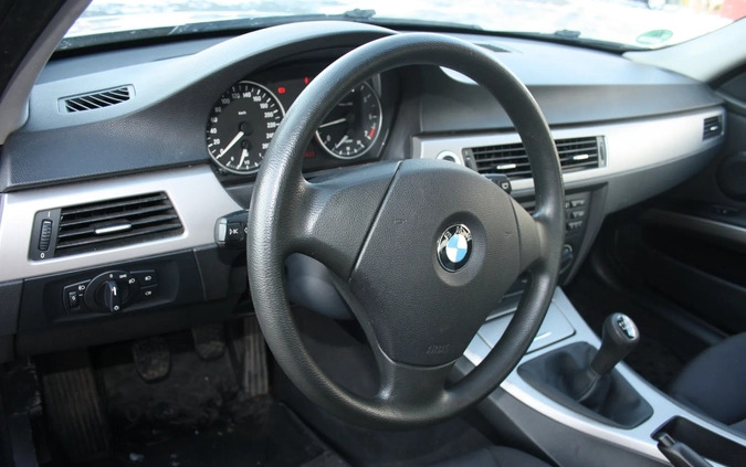 BMW Seria 3 cena 19800 przebieg: 203000, rok produkcji 2006 z Radlin małe 154